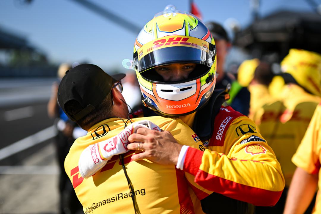 Alex Palou wins the IndyCar Sonsio GP Race, as RLL botches their race.
