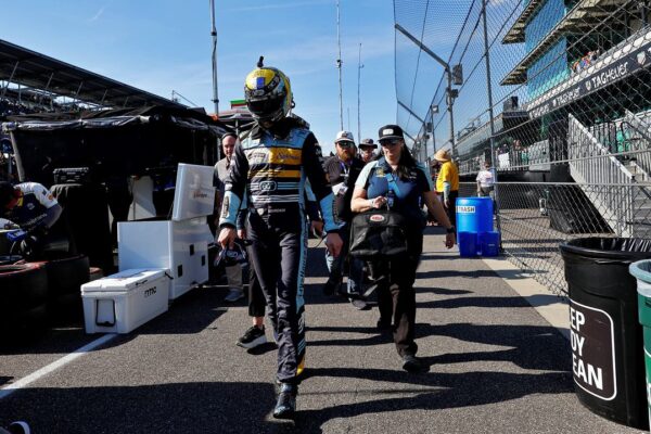 IndyCar updates Full Course Yellow rule after Rossi incident IndyCar has announced changes to how a Full Course Yellow will be applied following the events on Saturday involving Alex Rossi at Indy GP.