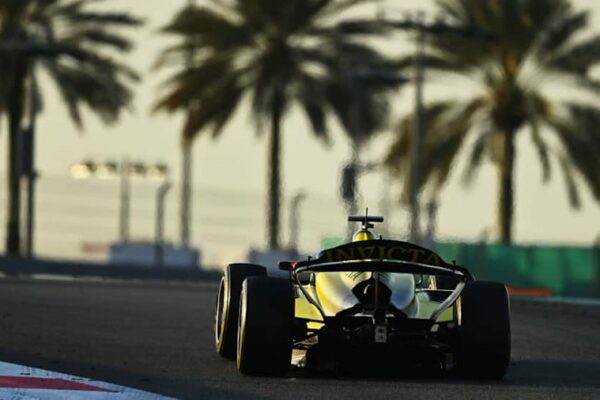 Staněk claims dramatic F2 pole at the Abu Dhabi GP after chaotic Qualifying filled with track-limit deletions, late laps and intense battles.