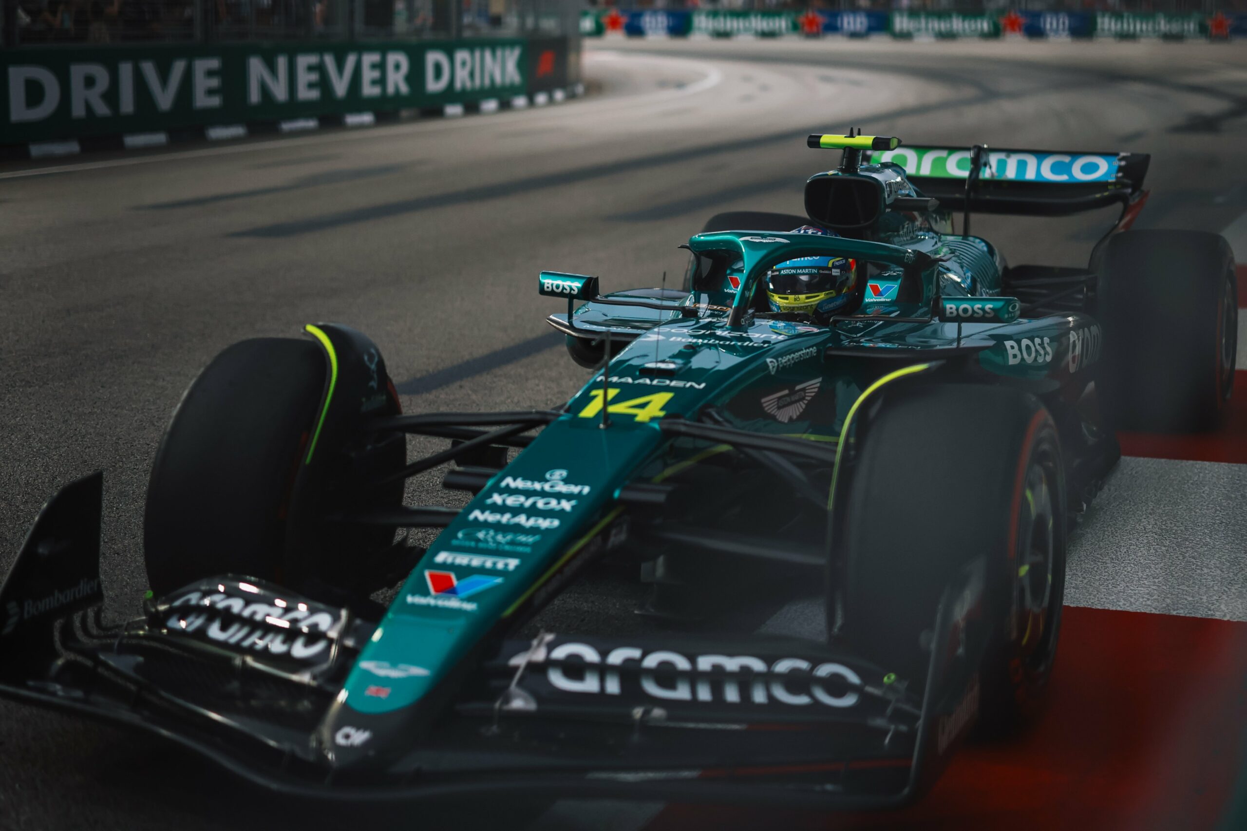 Aston Martin Driver Fernando Alonso in Qualifying for the F1 Singapore GP.