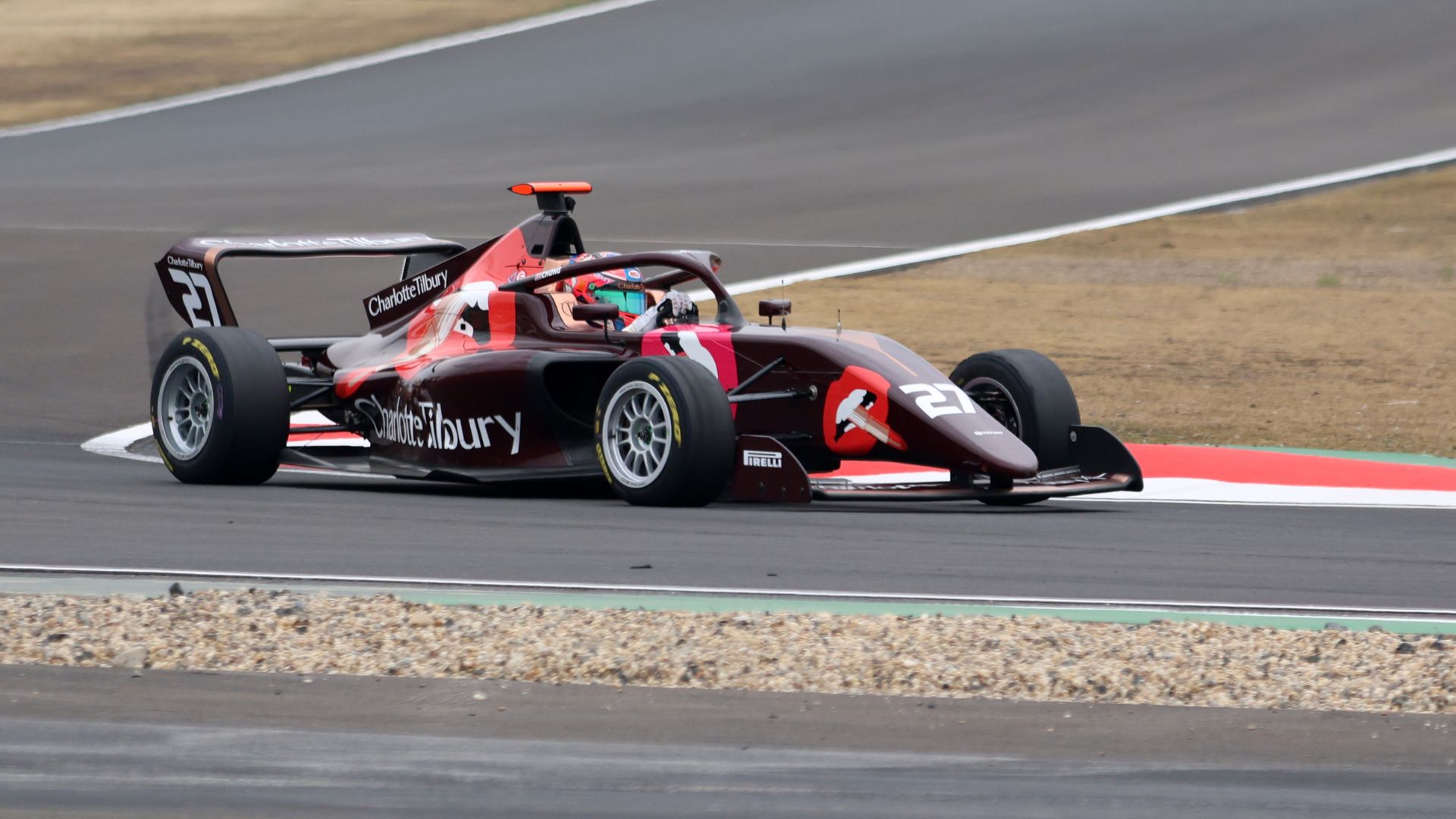 Chloe Chong F1 Academy, Charlotte Tilbury car