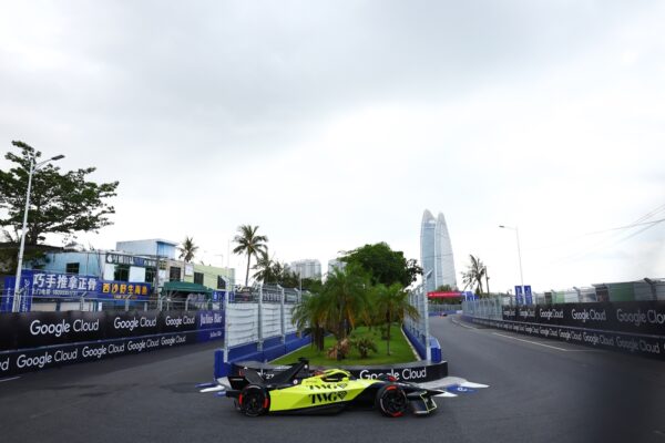 Formula E | Sanya E-Prix | Qualifying | Andretti secures double front row start dennis driving in Sanya ahead of Formula E Qualifying
