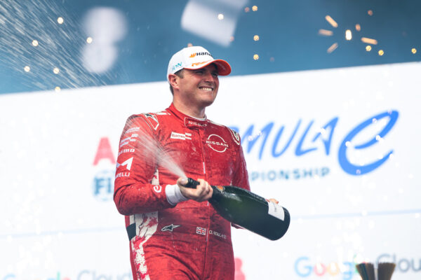 Rowland reflects on rollercoaster São Paulo E-Prix despite grid penalty Formula E champion, Oliver Rowland, delivered a resilient performance with his Nissan, at the São Paulo E-Prix.