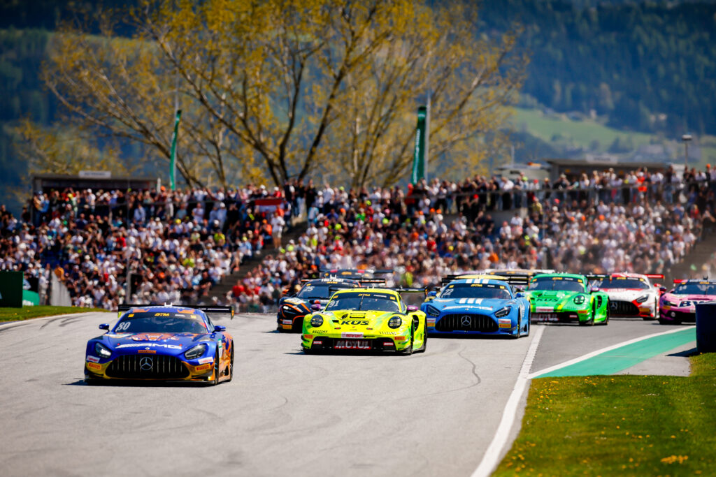 DTM 2026 begins with drama at Red Bull Ring as Engel leads standings after chaotic races, strategy battles and shifting results.