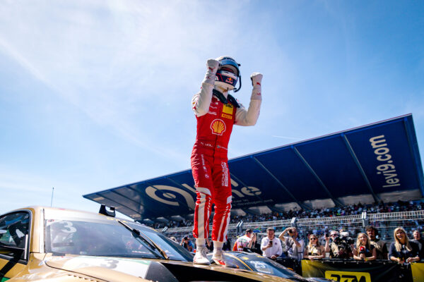 Van der Linde wins chaotic DTM Race 2 at Zandvoort as Dörr claims maiden podium and Engel retakes championship lead