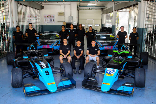 Racing up the Ladder | “Everyone is working towards the same goal” — Rafael Vaessen on his relationship with Evans GP Rafael Vaessen discusses working with Evans GP, testing at Sepang, and using UAE4 to strengthen his development.