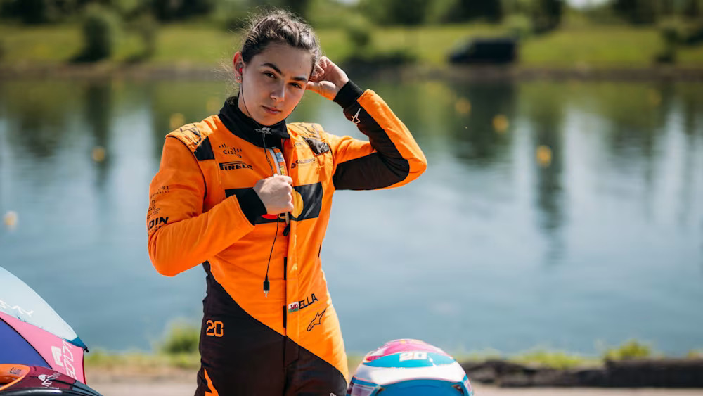 Ella Lloyd F1 Academy race winner 2025