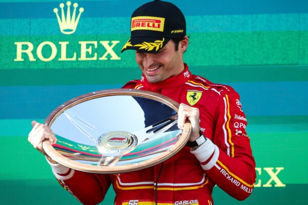 Vasseur after Sainz’s “fantastic job” in F1 Australian GP: “We agreed together to push until the last lap of the season”