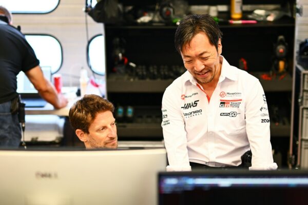 Haas F1 team principal Ayao Komatsu and Romain Grosjean during TPC test at Mugello.