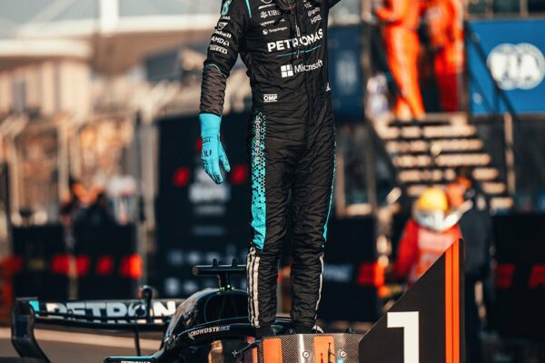 George Russell claims pole position in 2026 F1 Sprint Qualifying during the China GP.