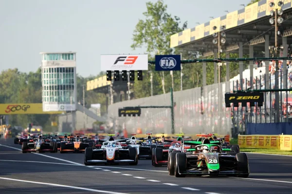 F3 | 2026 Italian GP | Preview | Slater takes eight-point lead over Ugochukwu into Monza Freddie Slater leads Ugo Ugochukwu by eight points as the 2026 F3 title fight heads to Monza for the penultimate round.