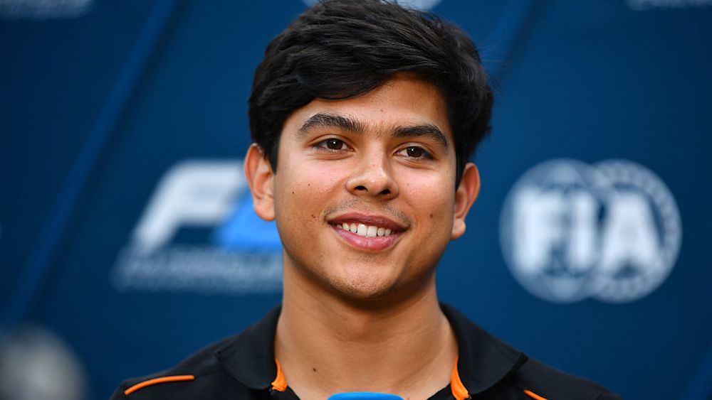 Van Amersfoort Racing (VAR) have confirmed that Rafael Villagómez will remain with the team for the 2026 F2 season.