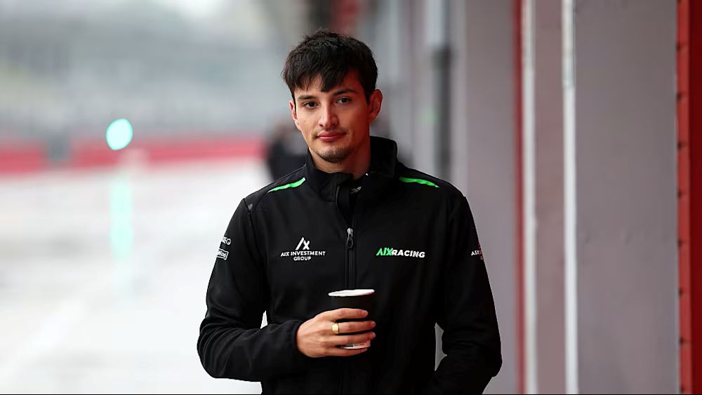 Brad Benavides brings experience and ambition to FIA F3 with AIX Racing, aiming for consistent front-running results in 2026.