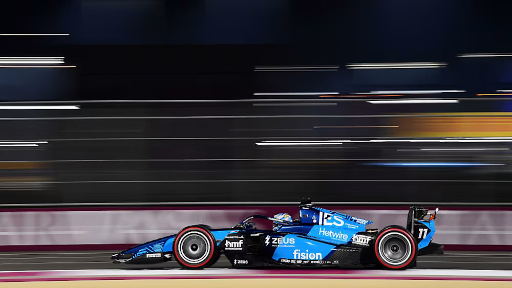 Jak Crawford moved from P15 to P8 in the F2 Qatar GP Sprint Race, after capitalising on other drivers errors to move to the points.