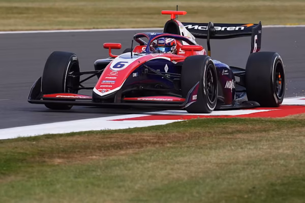 De Palo takes confidence from first F3 points in 2026 Silverstone Sprint Race despite late podium heartbreak Matteo De Palo reflects on first F3 points, late podium loss and TRIDENT’s Silverstone pace after Sprint Race P4.