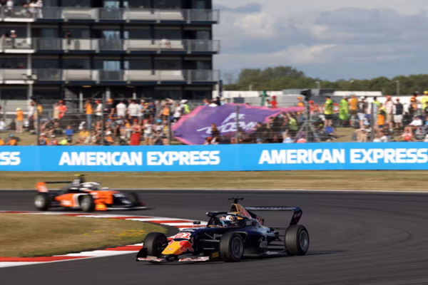 Emma Felbermayr cut Alisha Palmowski’s F1 Academy lead after winning the British GP Reverse Grid Race.