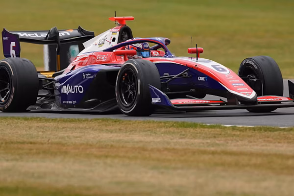 2026 F3 British GP | Feature Race results (updated) Stewards disqualify Matteo De Palo after the 2026 Silverstone F3 Feature Race, as Maciej Gładysz inherits victory.