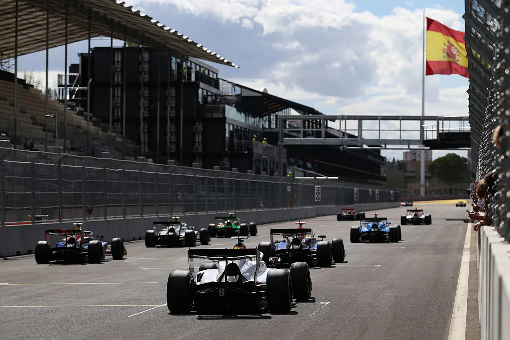 2026 F3 Drivers' title analysis: Slater leads Ugochukwu by eight points as Monza and Madrid shape the final 106-point championship battle.