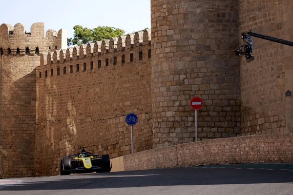 F2 | 2026 Azerbaijan GP | Feature Race 2 | Câmara claims victory to retain championship lead in Baku after Dunne penalty Câmara claims victory in the F2 Feature Race 2 at the 2026 Azerbaijan GP, ahead of Tsolov and Dunne, leaving Baku with the championship lead.