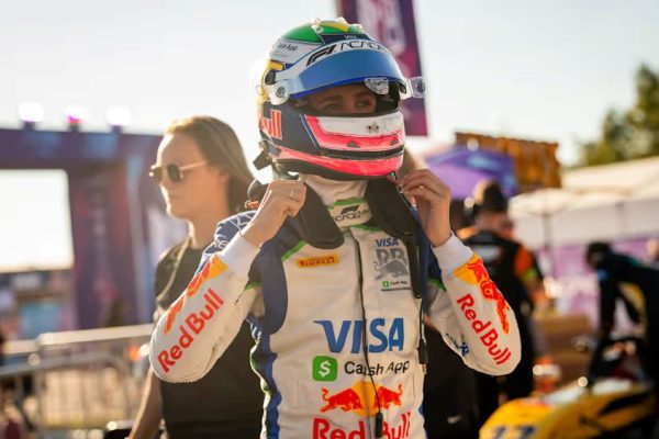 Ferreira targets maiden victory from Austin Reverse Grid Race pole after Montreal heartbreak Rafaela Ferreira targets her first F1 Academy podium from Austin pole, reflecting on Montreal heartbreak and lessons for Saturday.