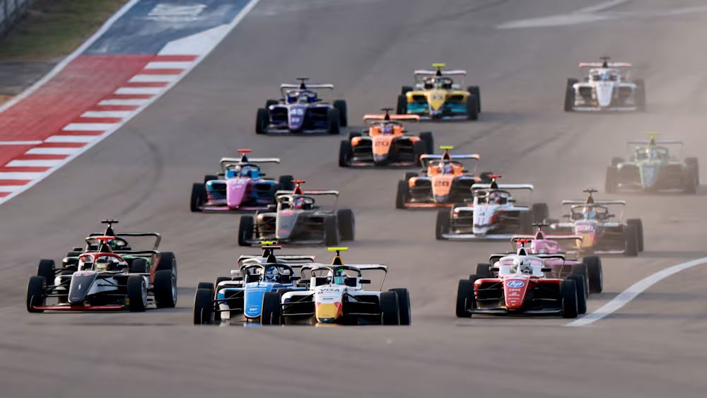 With Palmowski crowned 2026 F1 Academy champion, Felbermayr, Gademan, Larsen and Westcott battle for P2 and P3 in Austin and Vegas.