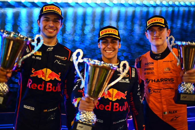 After a P3 finish in the Jeddah F2 Round at the 2025 Saudi Arabian GP, Alex Dunne leads the championship standings, equal on points with Pepe Martí .
