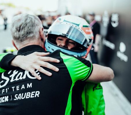 F1 Academy | Canadian GP | Race 2 | Felbermayr claims maiden victory Emma Felbermayr won a dramatic F1 Academy Race 2 in Montreal, overtaking Nina Gademan on the final lap after a late Safety Car at the Canadian GP.