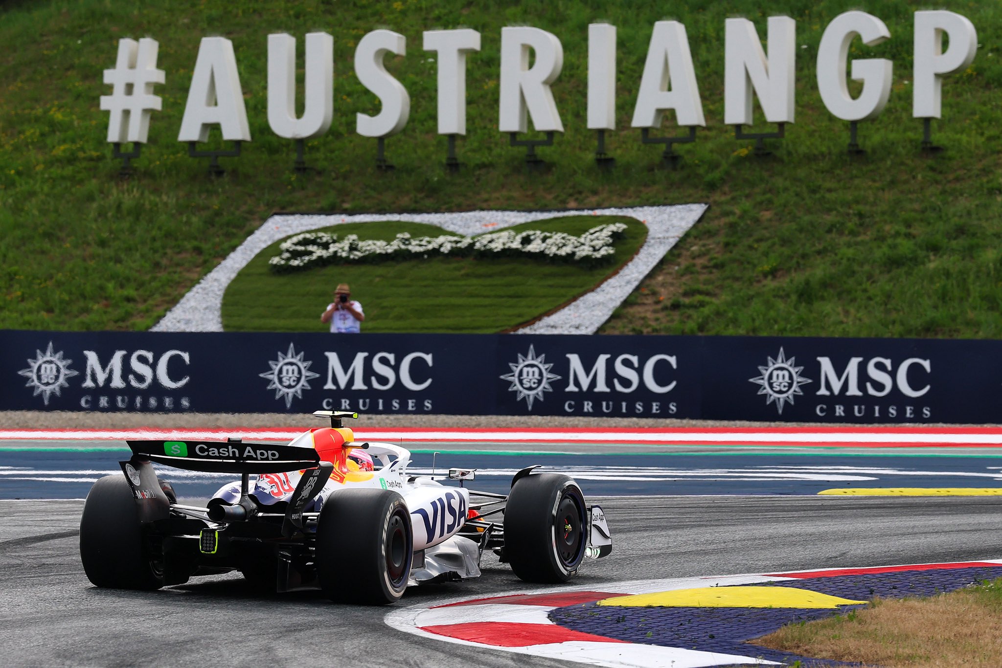 New Zealander and Racing Bulls driver Liam Lawson delivered an outstanding performance in qualifying for the F1 Austrian GP. He will line up in 6th, ahead of Max Verstappen.