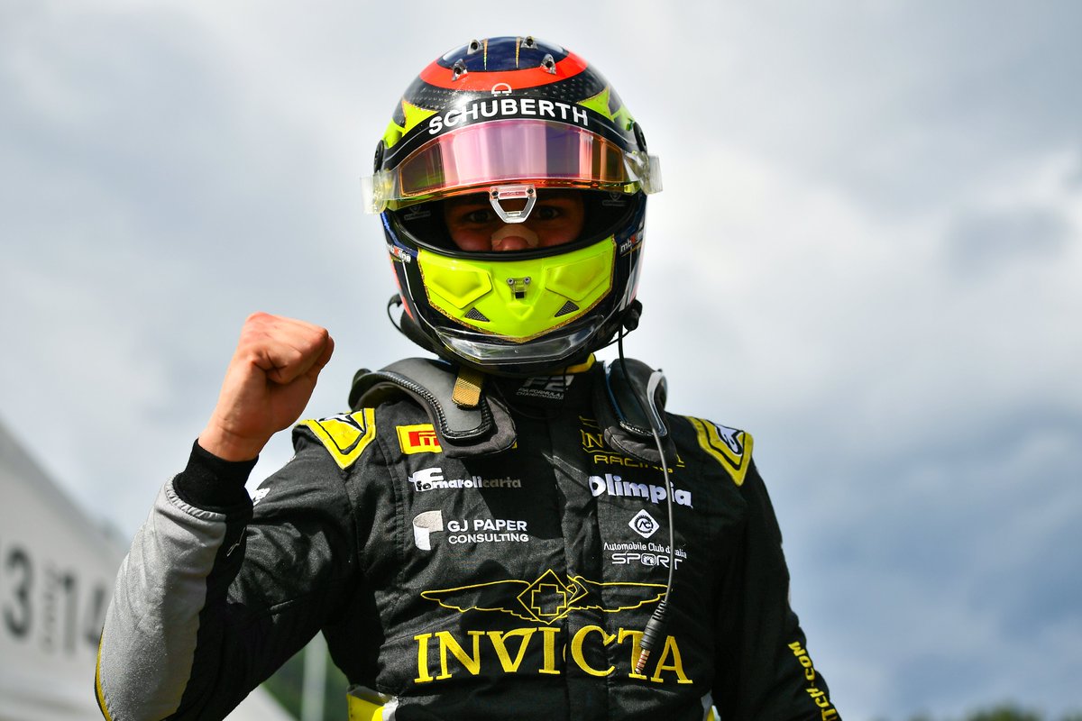 Leonardo Fornaroli takes home pole position at the Austrian GP 2025.