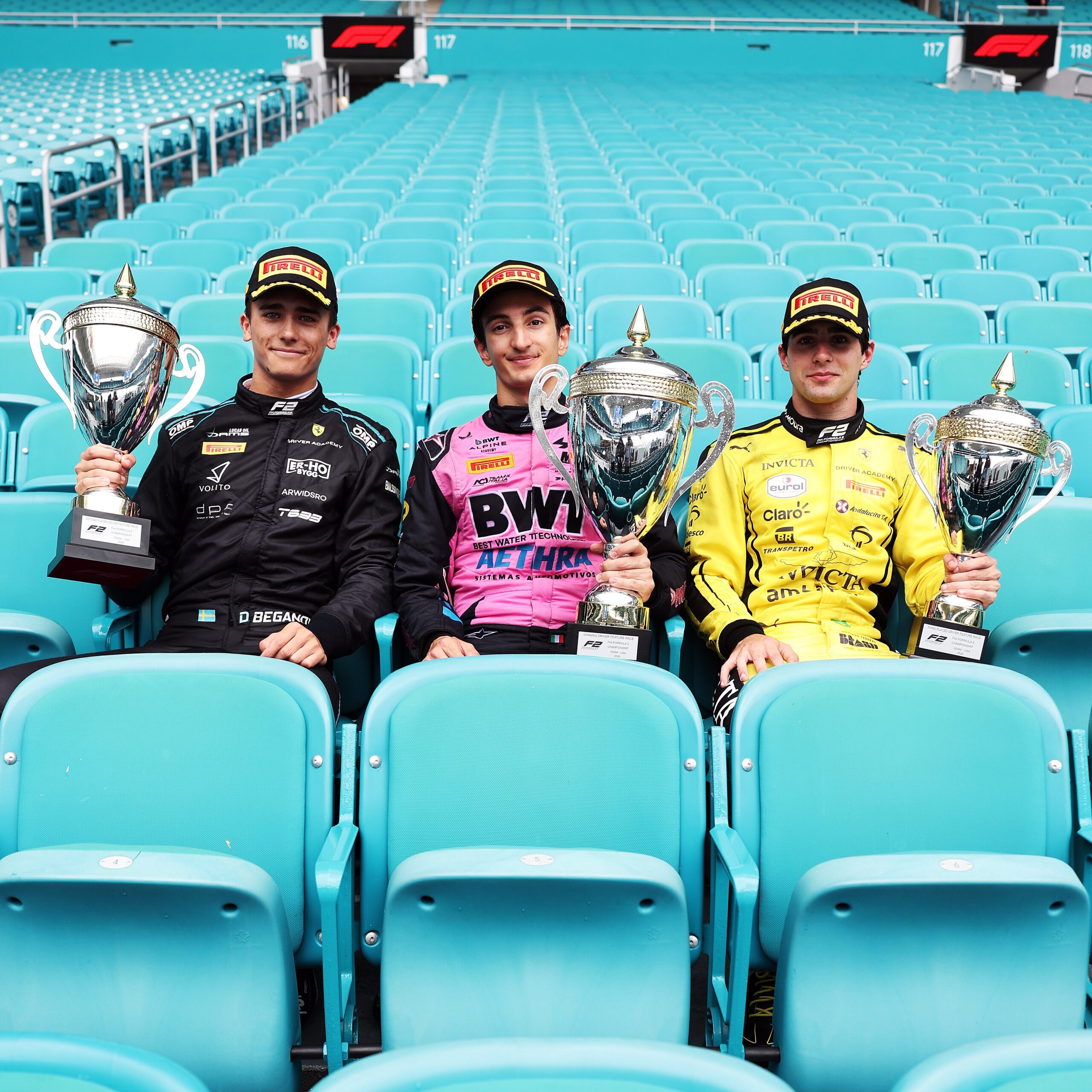 Minì wins a chaotic Miami Feature Race as Tsolov keeps the F2 lead by one point and Campos stay ahead in 2026 Teams’ standings.