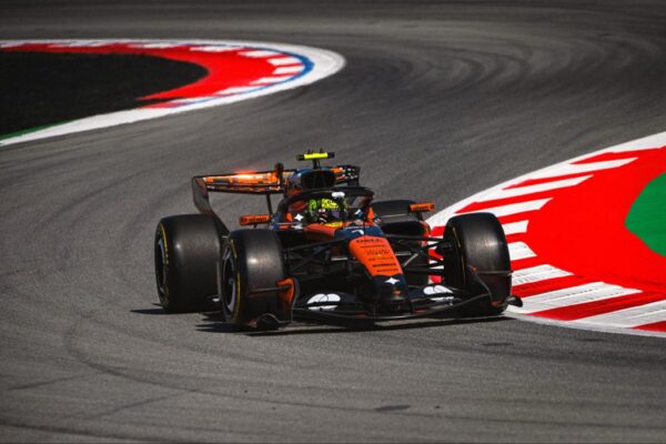 F1 | 2026 Barcelona-Catalunya GP | FP2 | Norris tops the timings with Russell close behind F1 2026 Barcelona-Catalunya GP FP2