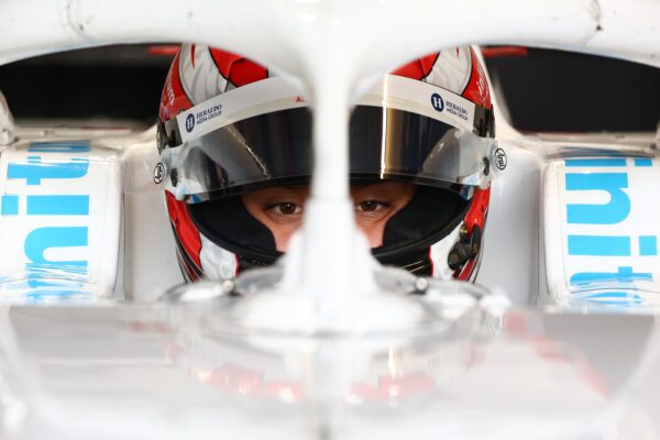 León disqualified from 2026 F2 Feature Race at the Belgian GP as Beganovic receives penalty Noel León loses his F2 2026 Belgian GP Feature Race result after disqualification, while Dino Beganovic receives a start penalty.