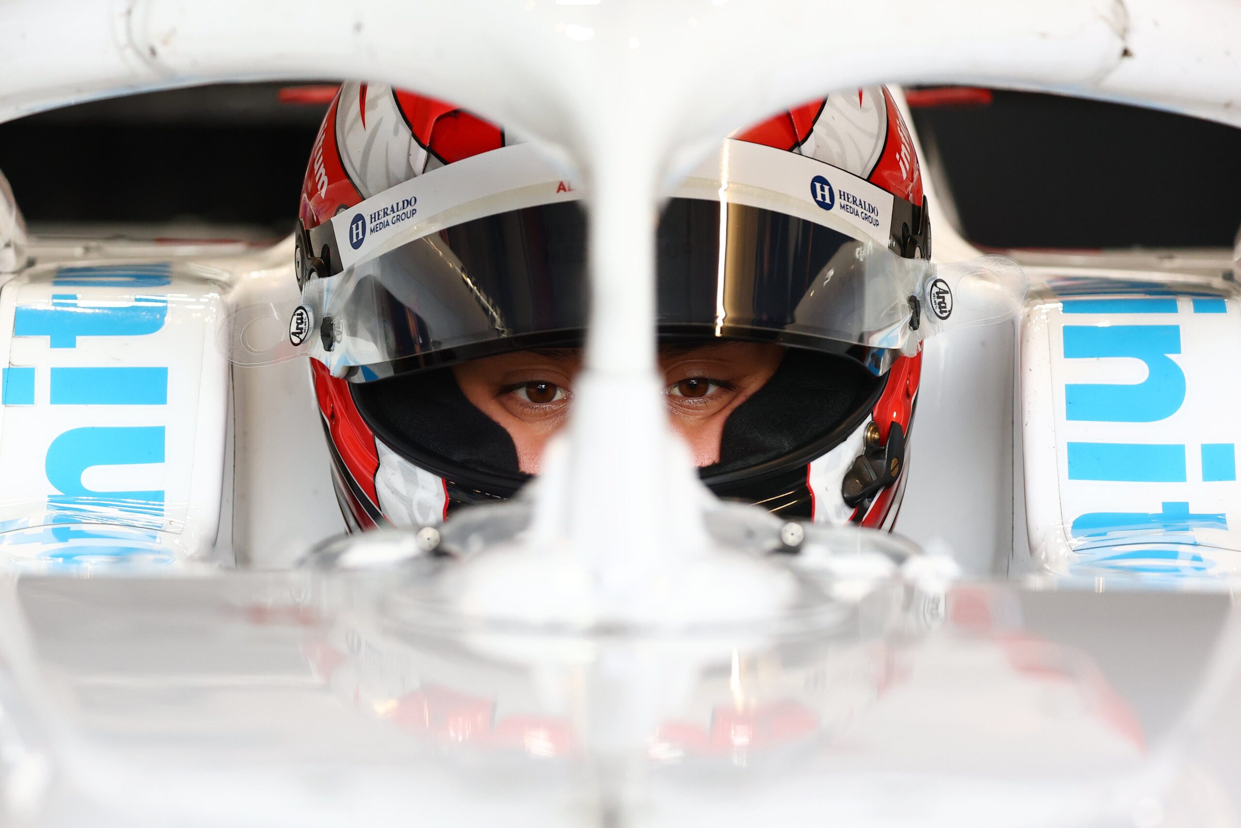 Noel León loses his F2 2026 Belgian GP Feature Race result after disqualification, while Dino Beganovic receives a start penalty.