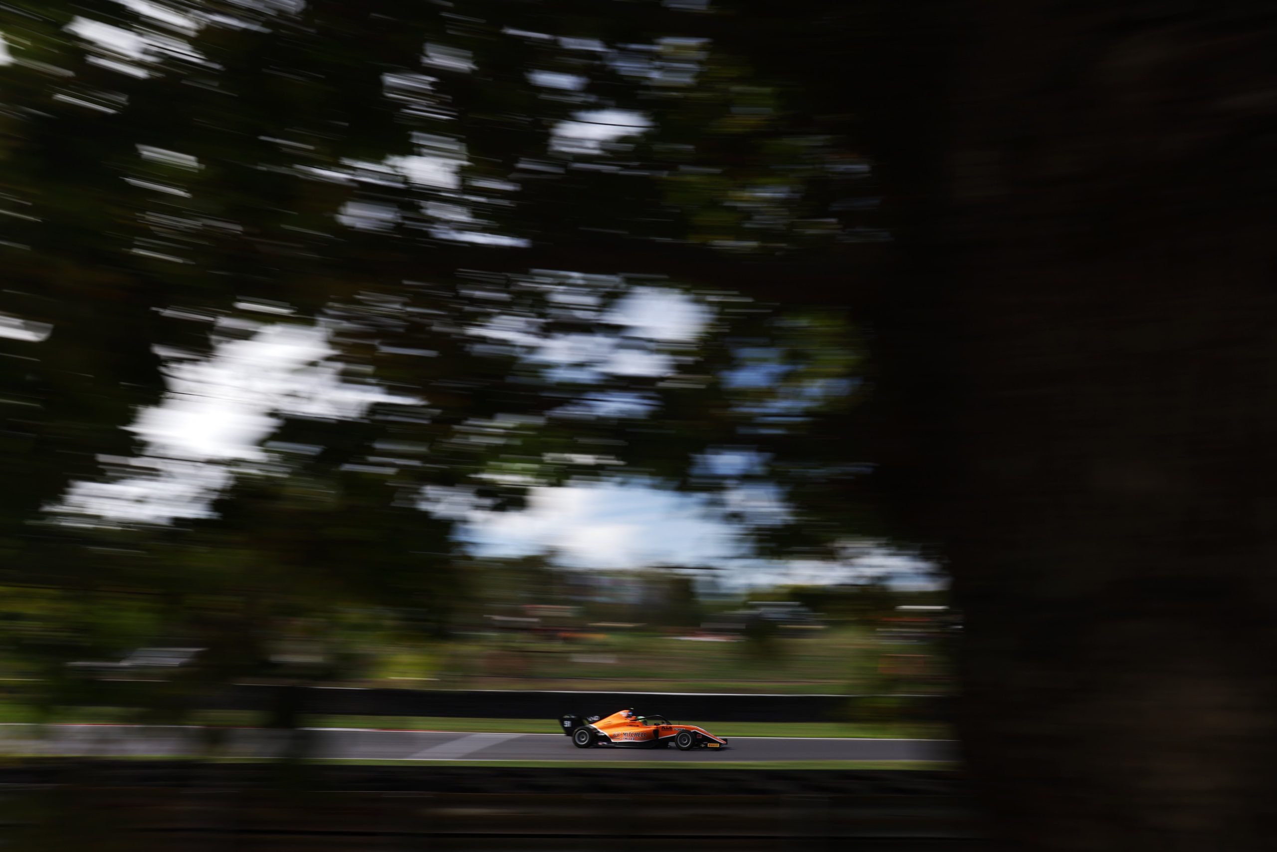 Elite Motorsport recovered from losing all its Silverstone points to claim the 2026 GB4 Teams’ Championship by 86 points.