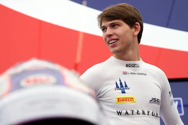 van Hoepen admits TRIDENT “still have more work to do” despite P2 finish in F2 Baku Sprint Race TRIDENT's Laurens van Hoepen finished the F2 Baku Sprint Race in P2.