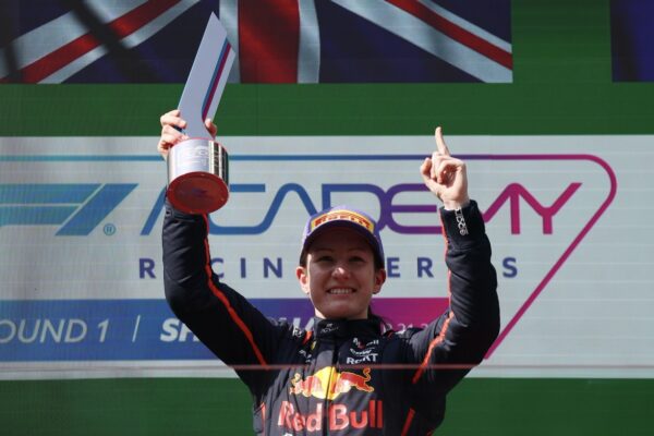 Alisha Palmowski winning the first round race F1 Academy