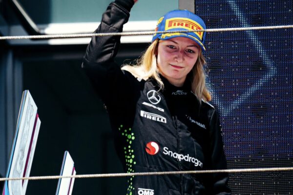 Doriane Pin on the podium for F1 Academy