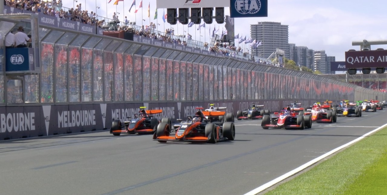 Van Amersfoort Racing's Bruno del Pino and Enzo Deligny during the Sprint Race at 2026 F3 Australian GP.