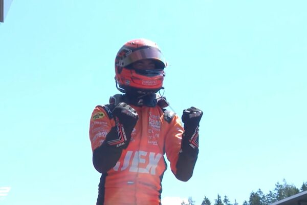 F2 | Feature Race | Austrian GP | Verschoor claims victory in overtake-filled race MP Motorsport's Richard Verschoor crossed the line to claim his third victory of the year during the Feature Race at F2 Austrian GP.