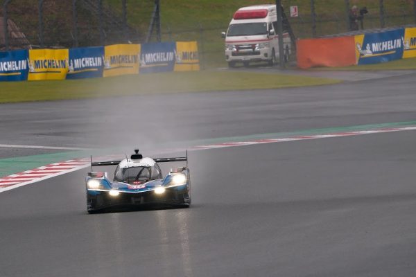2026 | WEC | 6 Hours of Fuji | FP3 | Martins keeps Alpine on top as Corvette leads LMGT3 Victor Martins leads a wet Fuji FP3 for Alpine ahead of both Aston Martins, while Charlie Eastwood puts Corvette on top in LMGT3.