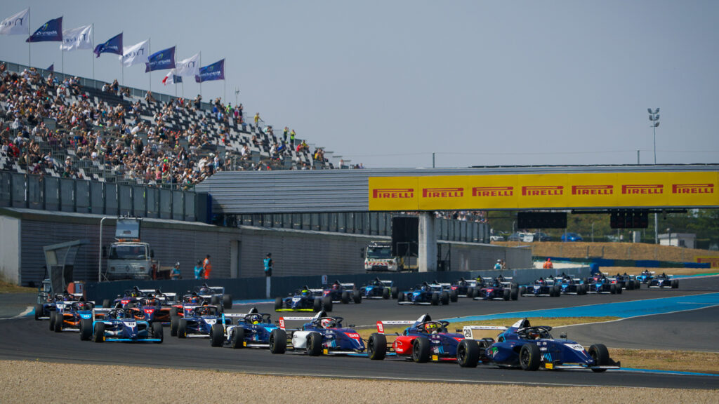 Ramaekers, McKenna and Bouzar win at Magny-Cours as Bouzar keeps his 39-point 2026 French F4 lead and Brian tops the women's standings.