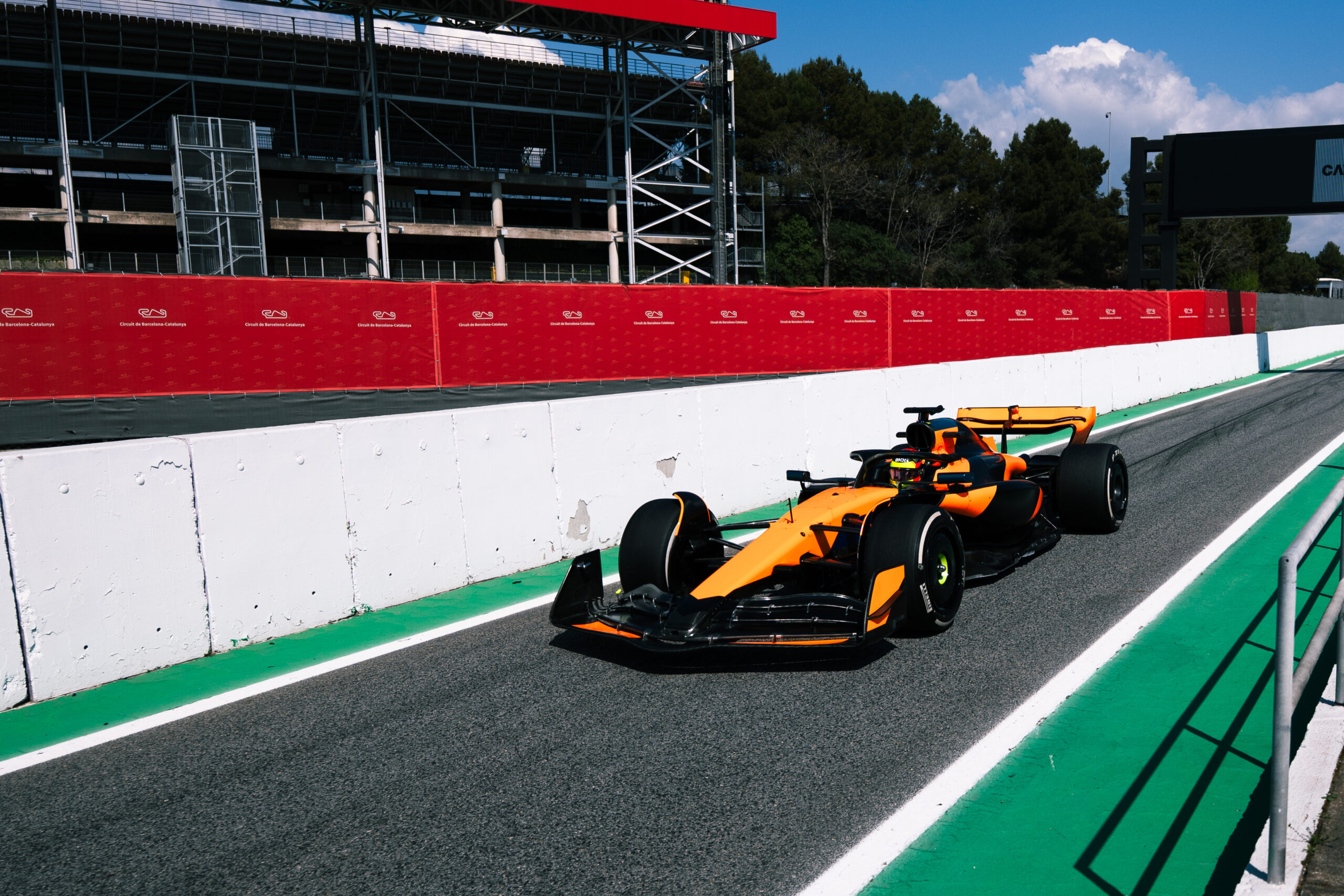 2024 F3 and 2025 F2 champion Leonardo Fornaroli has completed his first laps in an F1 car with McLaren in Barcelona on Monday and Tuesday.