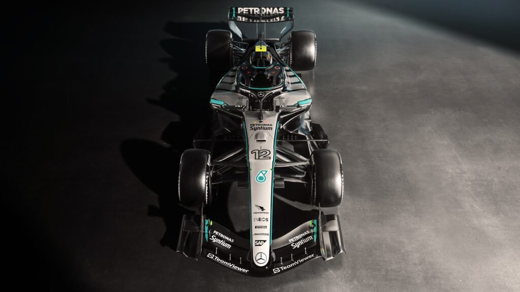Ahead of the new season, Mercedes have unveiled a classic and timeless livery for their 2026 F1 challenger, the W17.