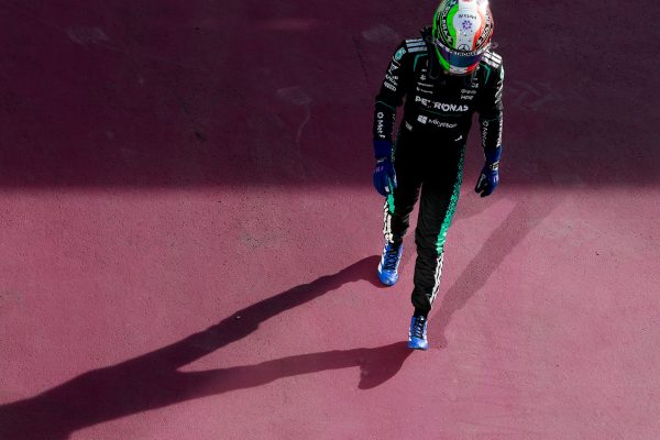 Mercedes’ Kimi Antonelli dedicated his qualifying track time to try and help teammate Goerge Russel fight for pole in the F1 2026 Italian GP. The hometown hero was already set to start the race from the back after taking a power unit penalty.