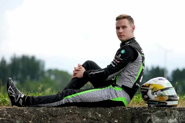 Paraguay’s first F2 driver Joshua Dürksen reflects on a tough 2025 season, national pride, and his pursuit of an F1 future.