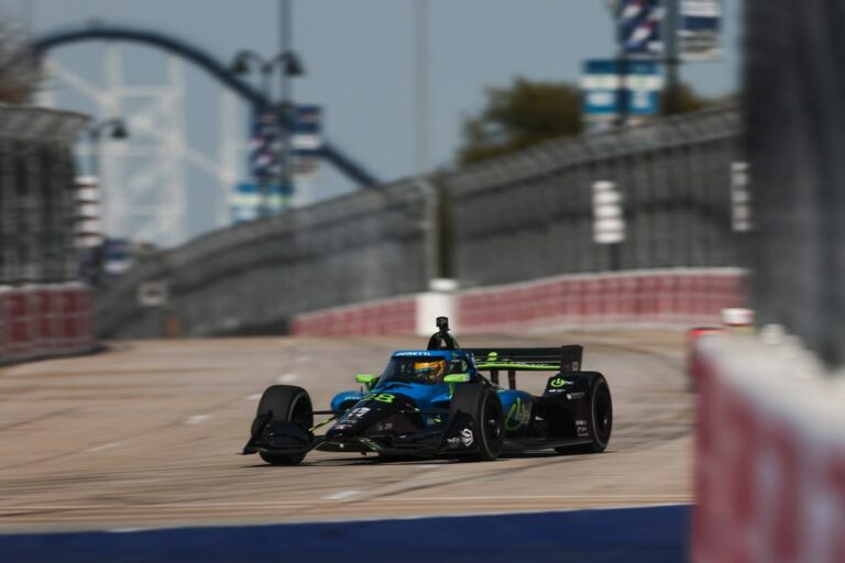 Andretti Global driver, Marcus Ericsson, takes his pole position for the IndyCar Arlington GP after dominating the Fast 6.