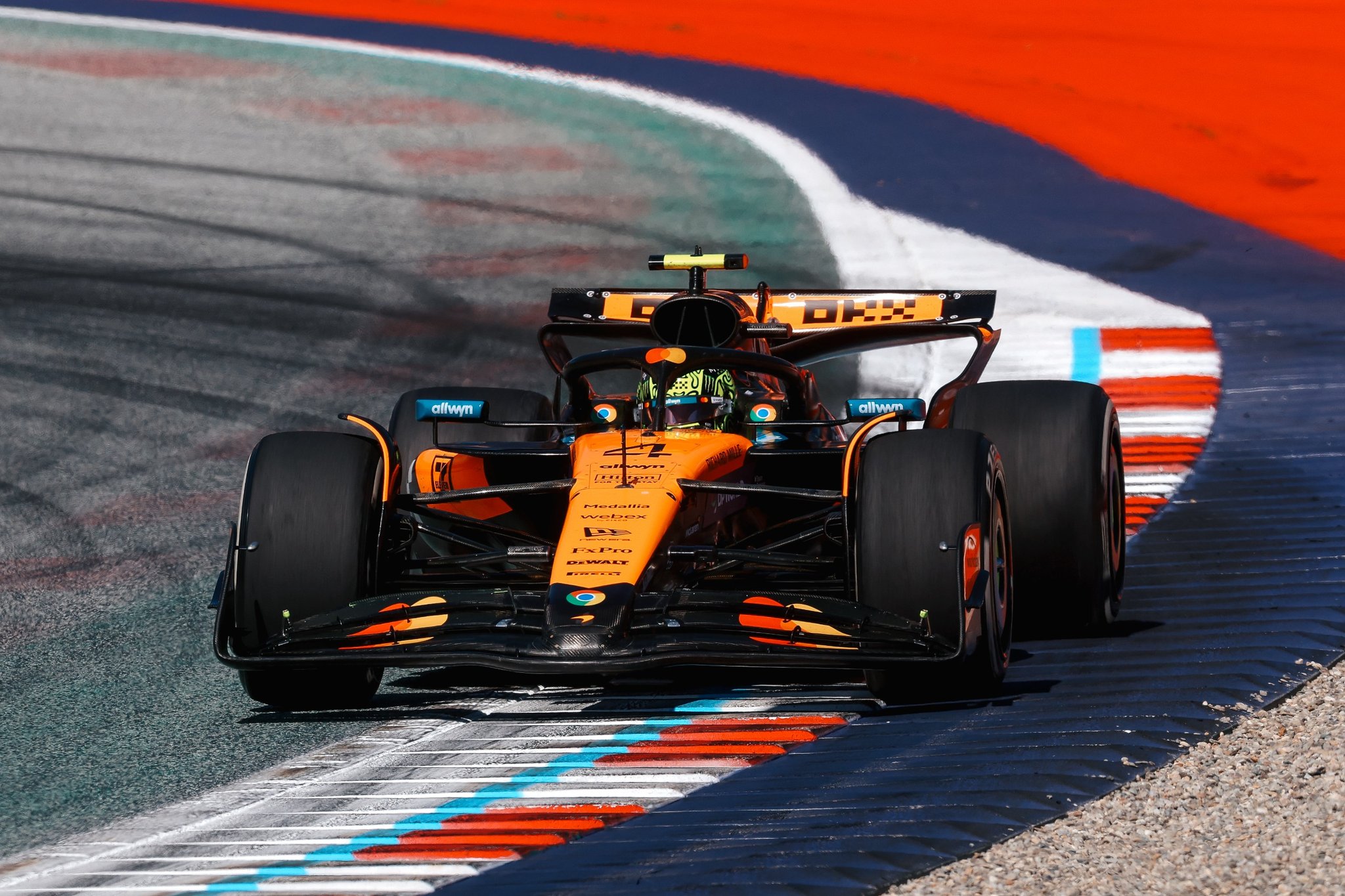F1 Austrian GP - Norris leads en route to victory in McLaren 1-2