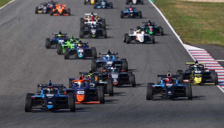 Elia Weiss extends his 2026 F4 CEZ lead with two wins at Brno, as Borenstein and Zasov also triumph before the Hungaroring finale.