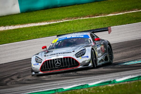 Climax Racing secures GT3 pole at 2026 Michelin 12H MALAYSIA by 0.017s as qualifying thrills set stage for Sepang endurance race.