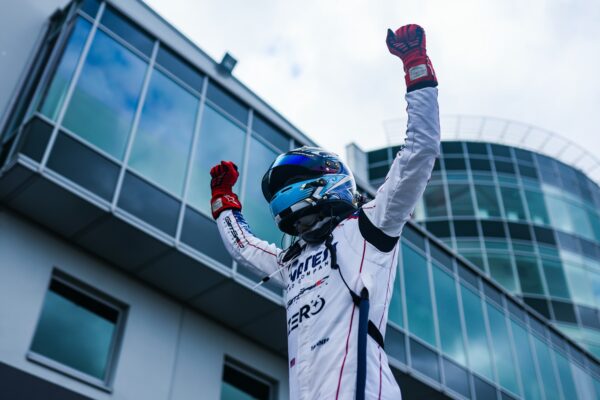 GetSpeed Team JR286 claimed its first outright 24H Series win in a dramatic inaugural Michelin 12H Nürburgring in 2026.